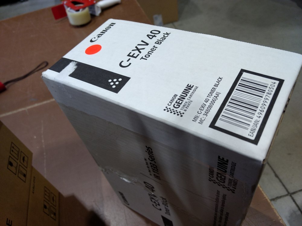 Canon Toner C-EXV40 (3480B006) poškozený obal