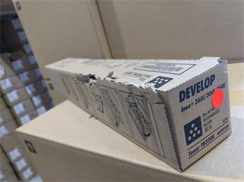 Develop Toner +250i/+300i TN328K black (AAV81D0) poškozený obal