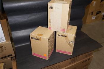 Develop Toner TN310M magenta 1x230g (4053 6050 00) poškozený obal