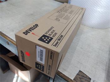 Develop Toner TN318K black (A0DK1D3) poškozený obal