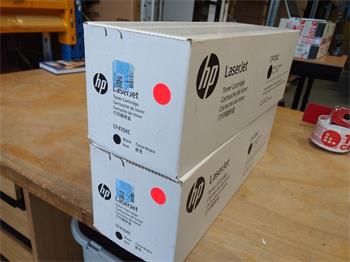 HP CF410XC toner black 410X contract poškozený obal