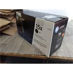 HP Toner Cartridge C7115X black poškozený obal
