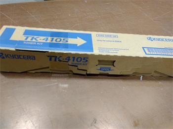 Kyocera Toner TK-4105 toner kit (1T02NG0NL0) poškozený obal