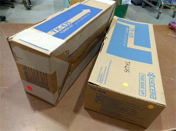 Kyocera Toner TK-435 toner kit (1T02KH0NL0) poškozený obal
