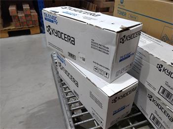 Kyocera Toner TK-5140C cyan (1T02NRCNL0) poškozený obal