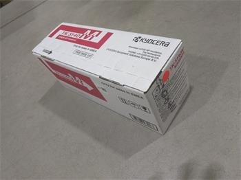 Kyocera Toner TK-5140M magenta (1T02NRBNL0) poškozený obal
