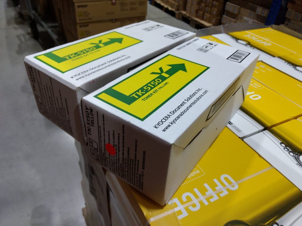 Kyocera Toner TK-5150Y yellow (1T02NSANL0) poškozený obal