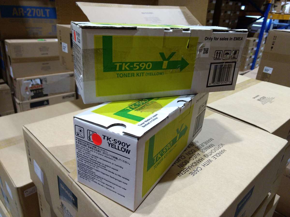 Kyocera Toner TK-590Y yellow (1T02KVANL0) poškozený obal