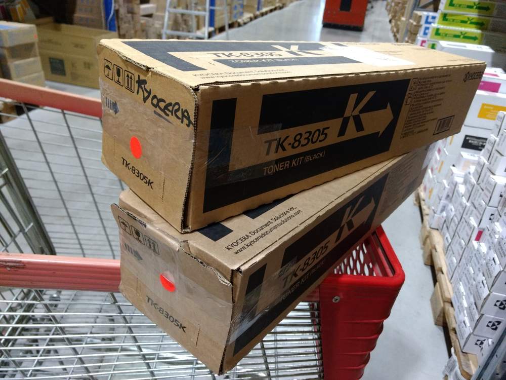 Kyocera Toner TK-8305K black (1T02LK0NL0) poškozený obal