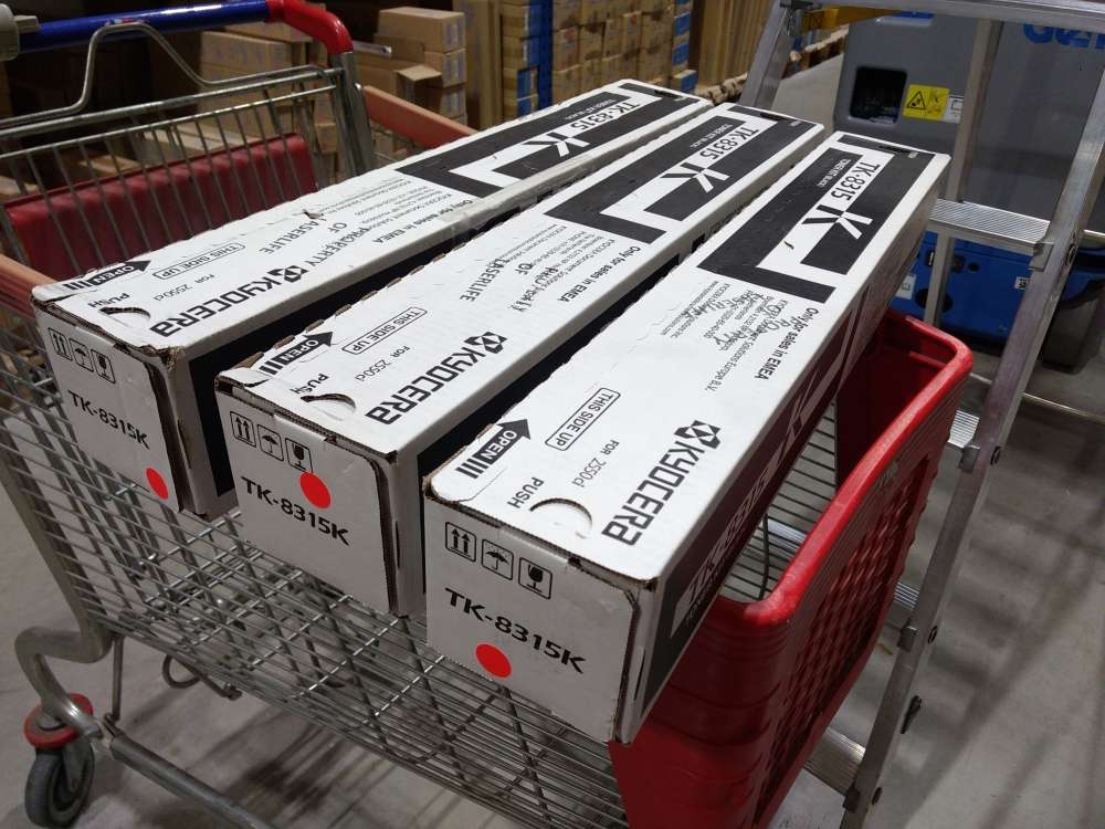 Kyocera Toner TK-8315 black (1T02MVCNL0) poškozený obal