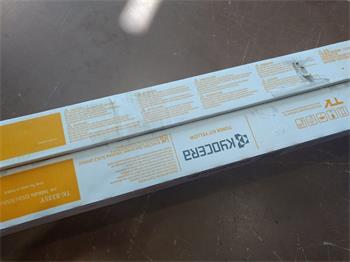 Kyocera Toner TK-8335Y yellow (1T02RLANL0) poškozený obal