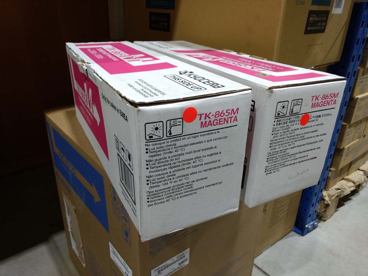 Kyocera Toner TK-865M toner kit magenta (1T02JZBEU0) poškozený obal