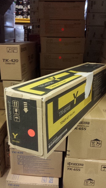 Kyocera Toner TK-8705 yellow (1T02K9ANL0) poškozený obal