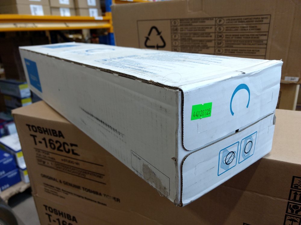 Kyocera Toner TK-8725C cyan (1T02NHCNL0) poškozený obal