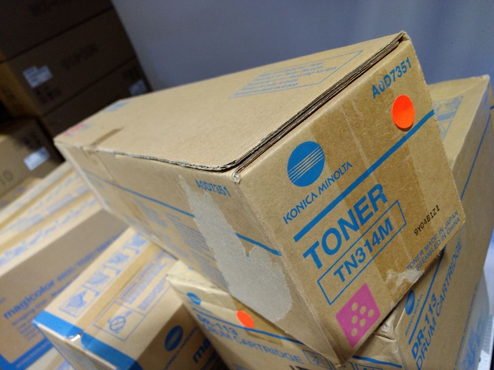 Minolta Toner C353/TN314M magenta (A0D7351) poškozený obal