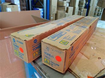 Minolta Toner C358/C360 TN319Y yellow (A11G250) poškozený obal