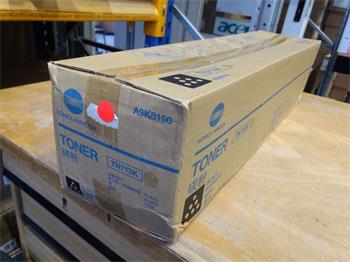 Minolta Toner C659 TN713K black (A9K8150) poškozený obal