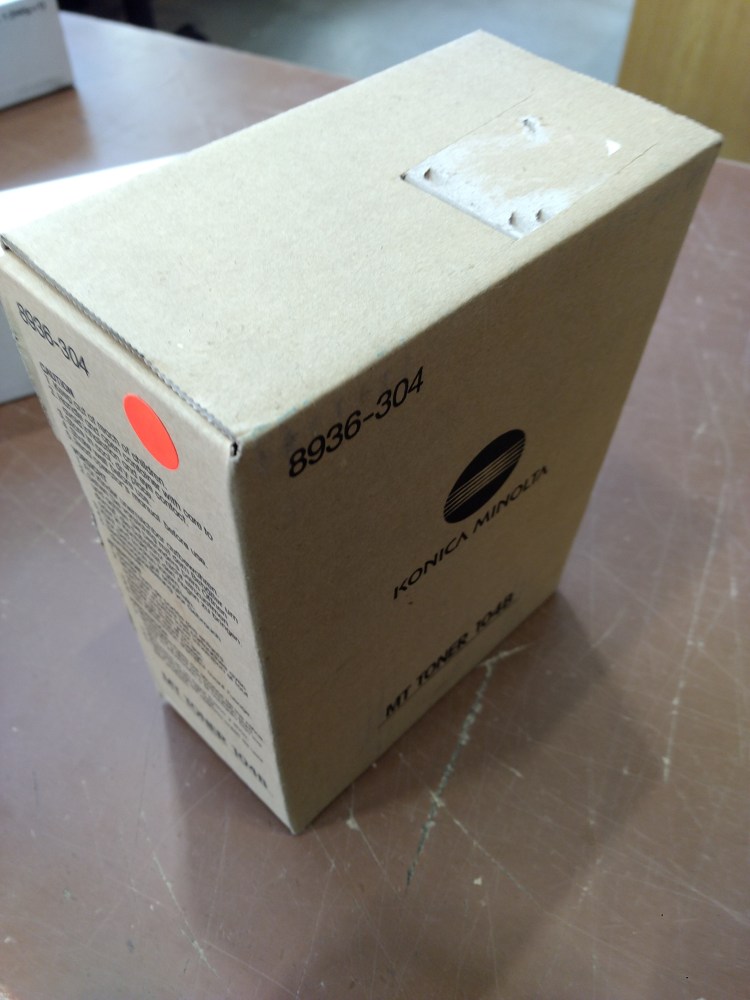 Minolta Toner MT 104B 2x270g (8936-304) poškozený obal