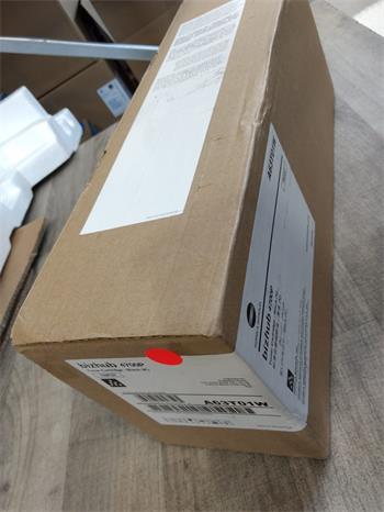 Minolta Toner TNP-37K black (A63T01W ) na 20.000 kopií poškozený obal