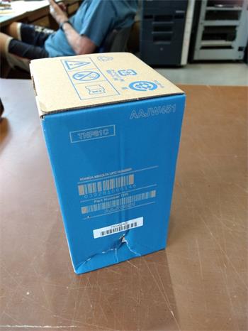 Minolta Toner TNP-81C (AAJW451) poškozený obal