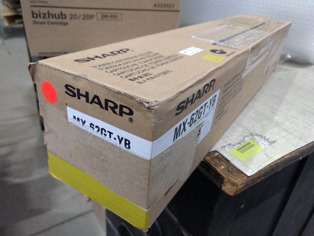 Sharp Toner Cartridge MX-62GTYA / MX-62GTYB yellow poškozený obal