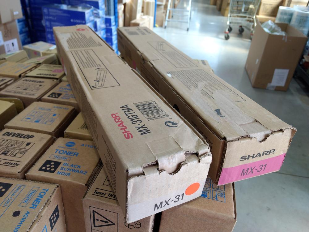 Sharp Toner MX-31GTMA magenta poškozený obal