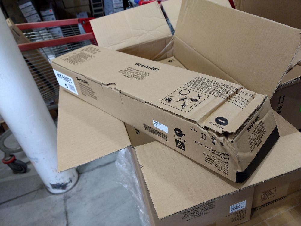 Sharp Toner MX-500GT poškozený obal
