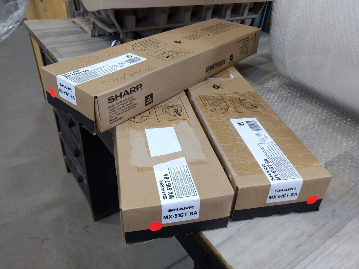 Sharp Toner MX-51GTBA black poškozený obal