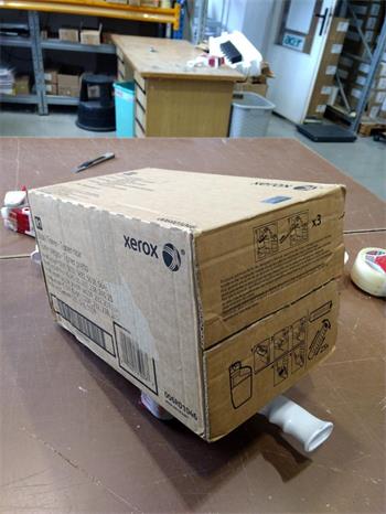 Xerox Toner 232/238/245/255 (006R01046) 2x1360g poškozený obal