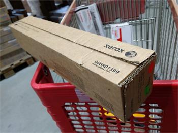 Xerox Toner 7425/7428/7435 black (006R01399) poškozený obal