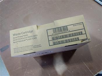 Xerox Waste toner box 6600 (108R01124) poškozený obal